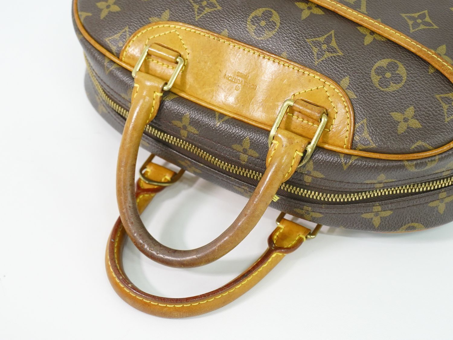 Louis Vuitton LV Trouville Monogram Handbag Brown — view 4
