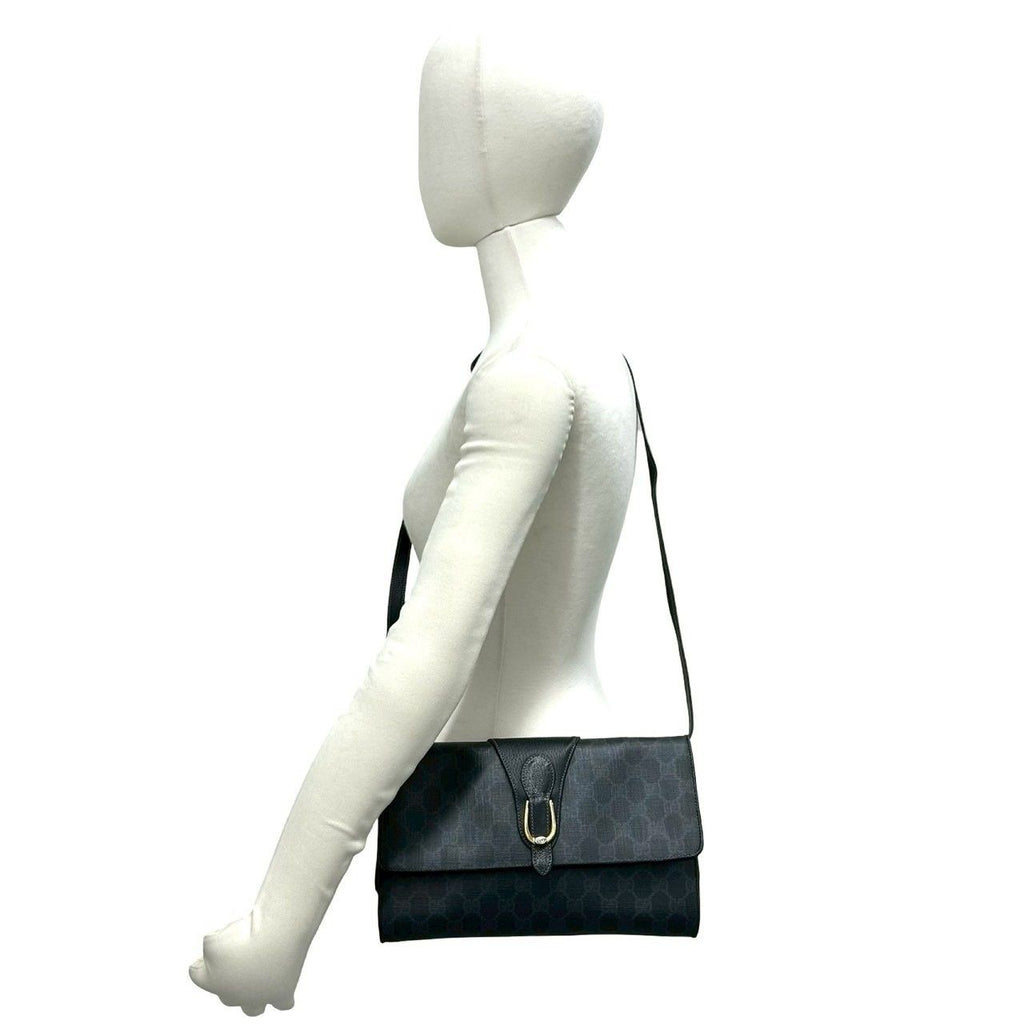 Gucci Vintage GG Logo Leather Shoulder Bag Pochette Crossbody Black — view 2