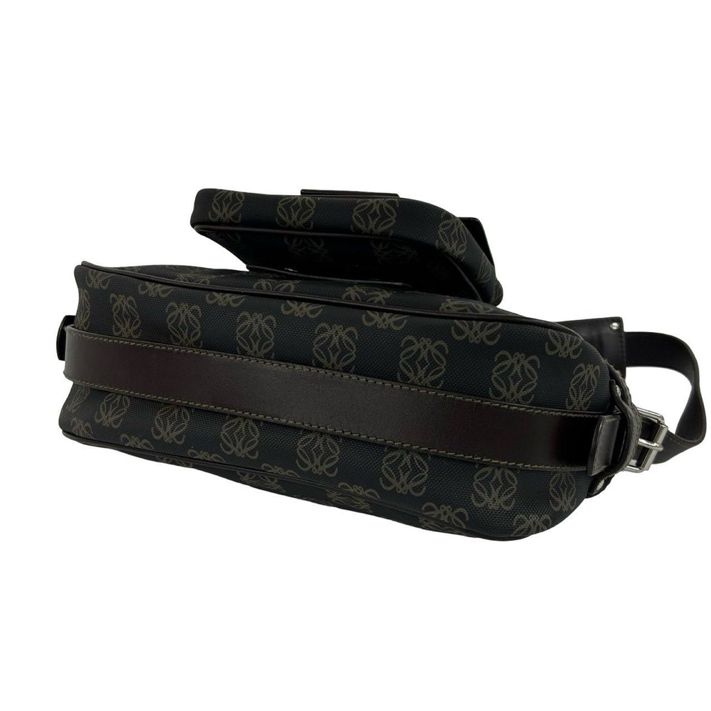 Loewe Anagram Logo All Over Pattern Leather Shoulder Bag Brown — view 8