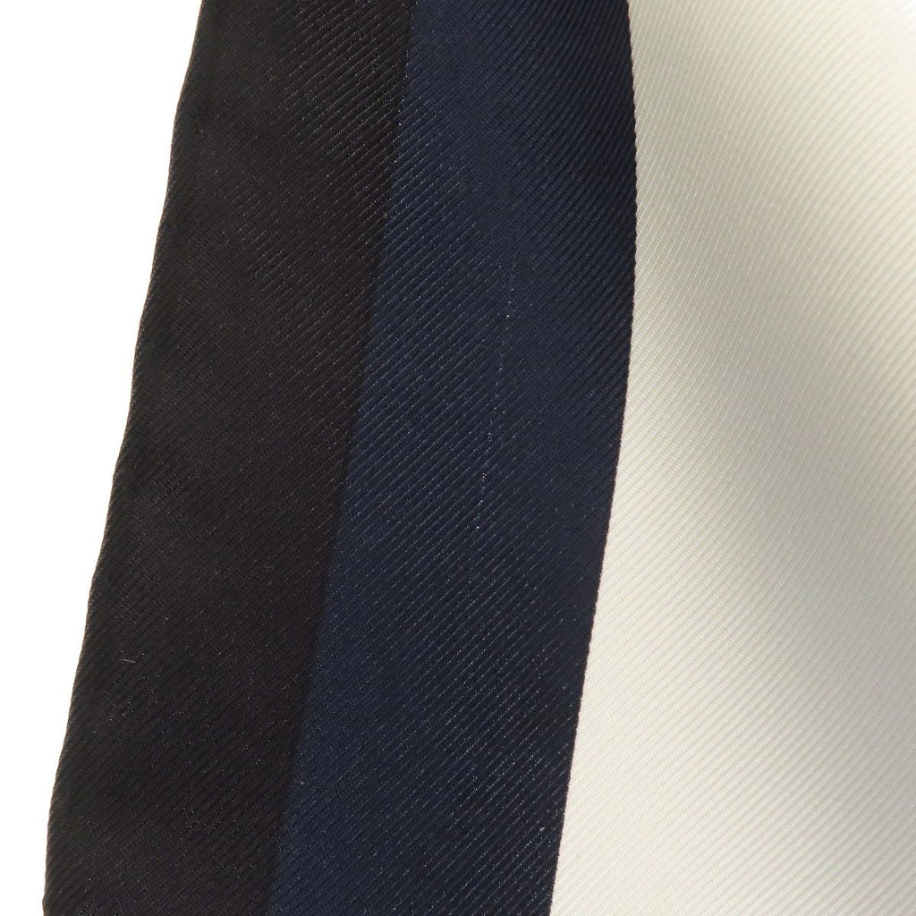 Louis Vuitton Carre Chain de Scarf Silk — view 8