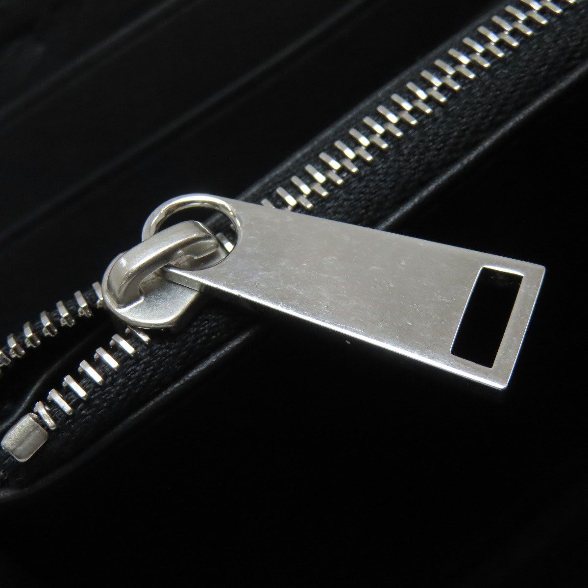 Bottega Veneta Embossed Simple Wallet — view 8