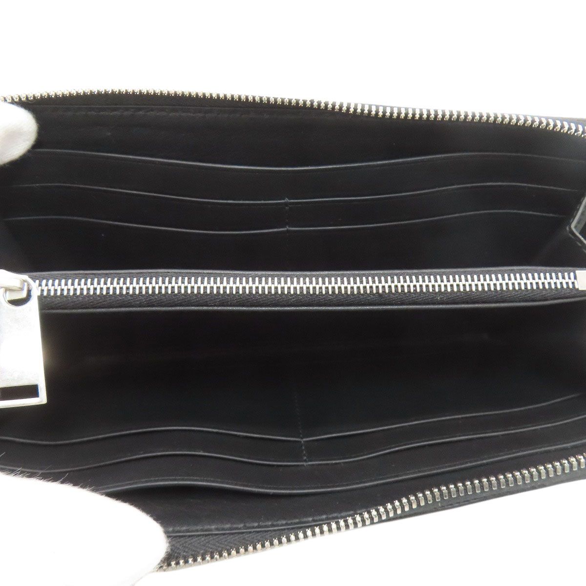 Bottega Veneta Embossed Simple Wallet — view 4