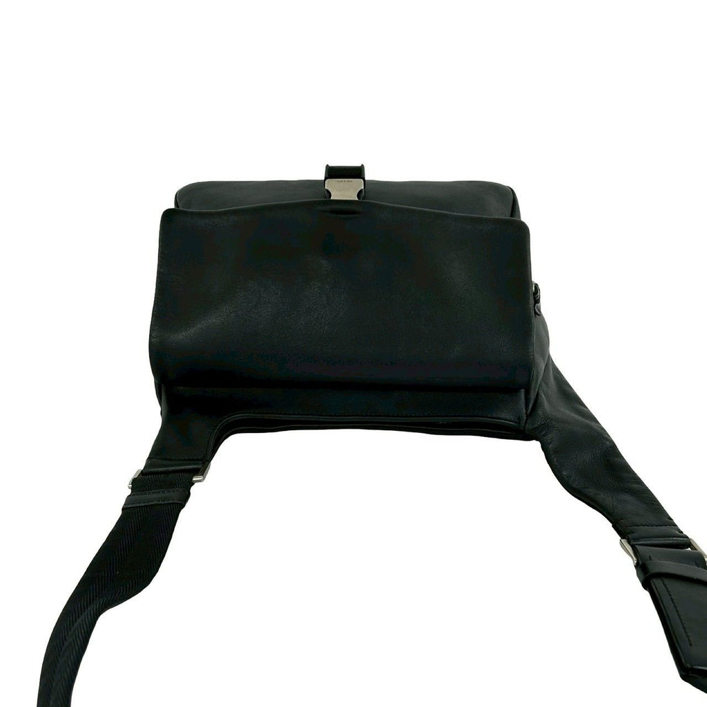 Prada Logo Leather Shoulder Bag Crossbody Pochette Black — view 4