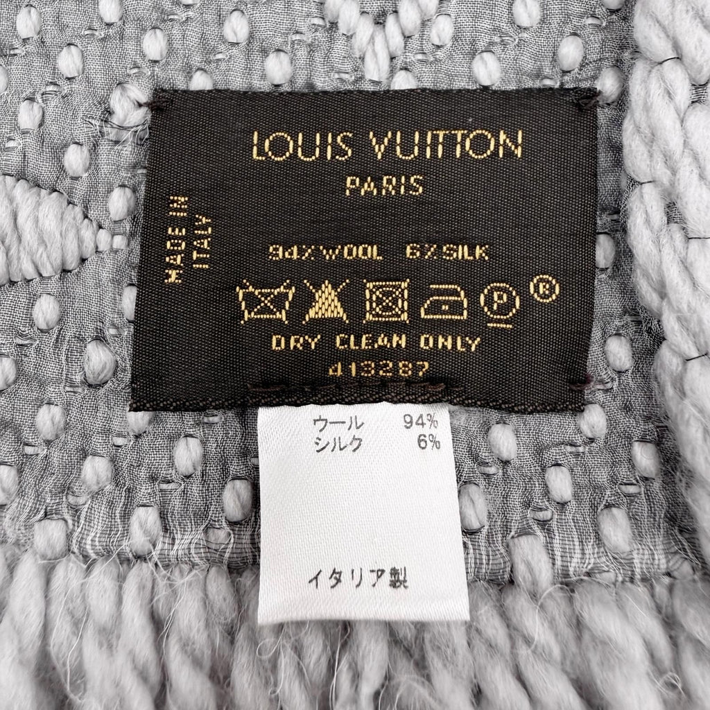 Louis Vuitton Echarpe Logo Mania Wool Silk Scarf with Fringe Gray — view 6