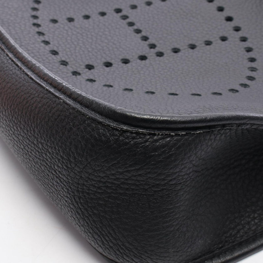 Hermes Shoulder Bag Evelyne 1 Anne GM Black — view 7
