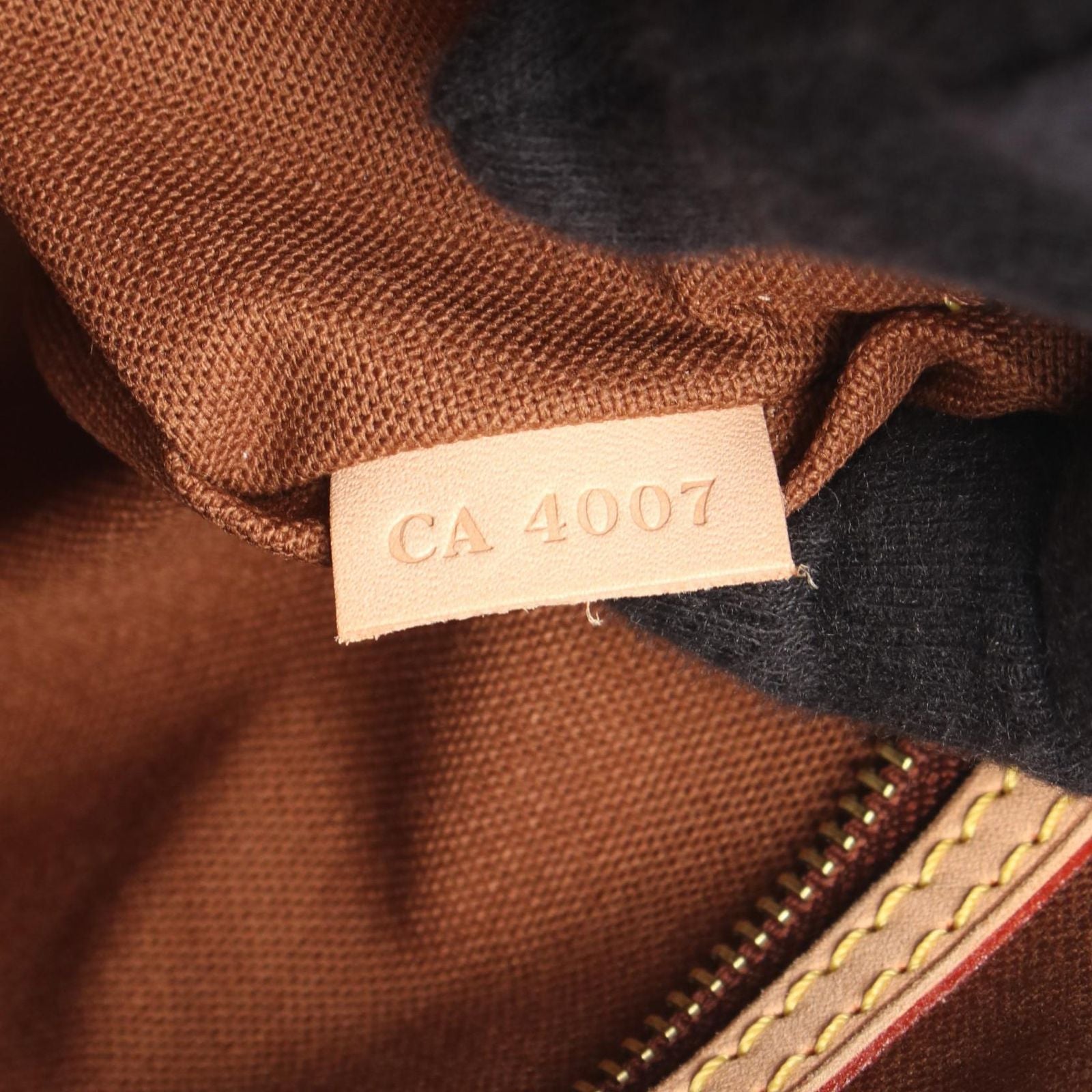 Louis Vuitton Shoulder Bag Batignolles Oriental Canvas Leather — view 5