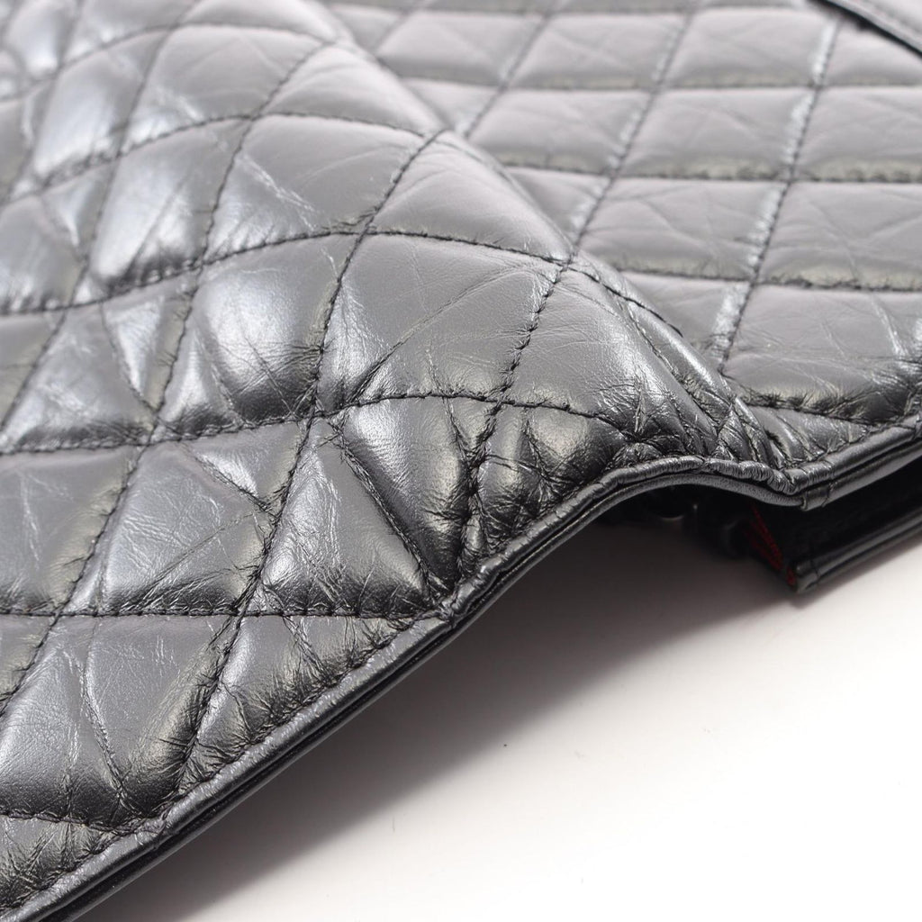 Chanel Shoulder Bag Gabriel de Black Quilted Chain Wallet — view 7