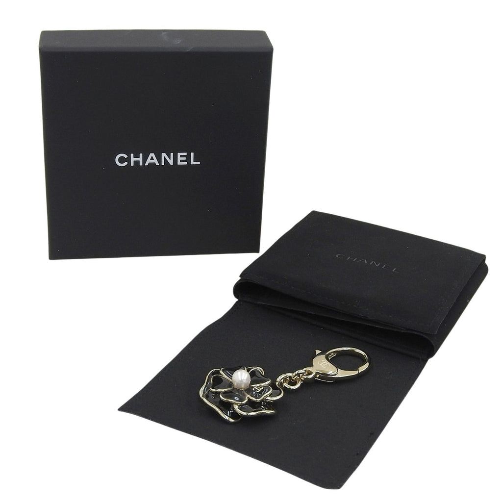 Chanel CC Logo Faux Pearl Camellia Key Holder Black Gold — view 2