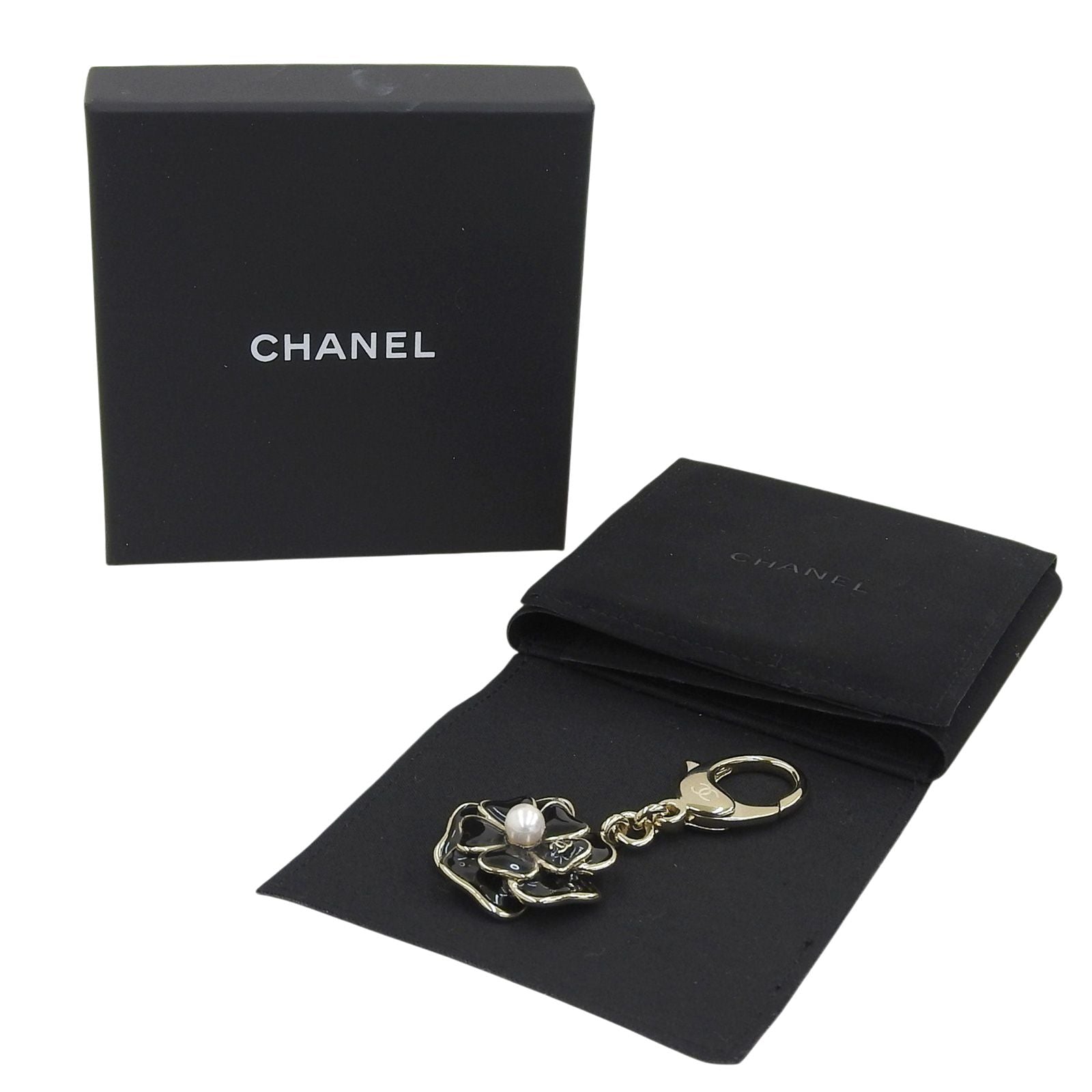 Chanel CC Logo Faux Pearl Camellia Key Holder Black Gold — view 2