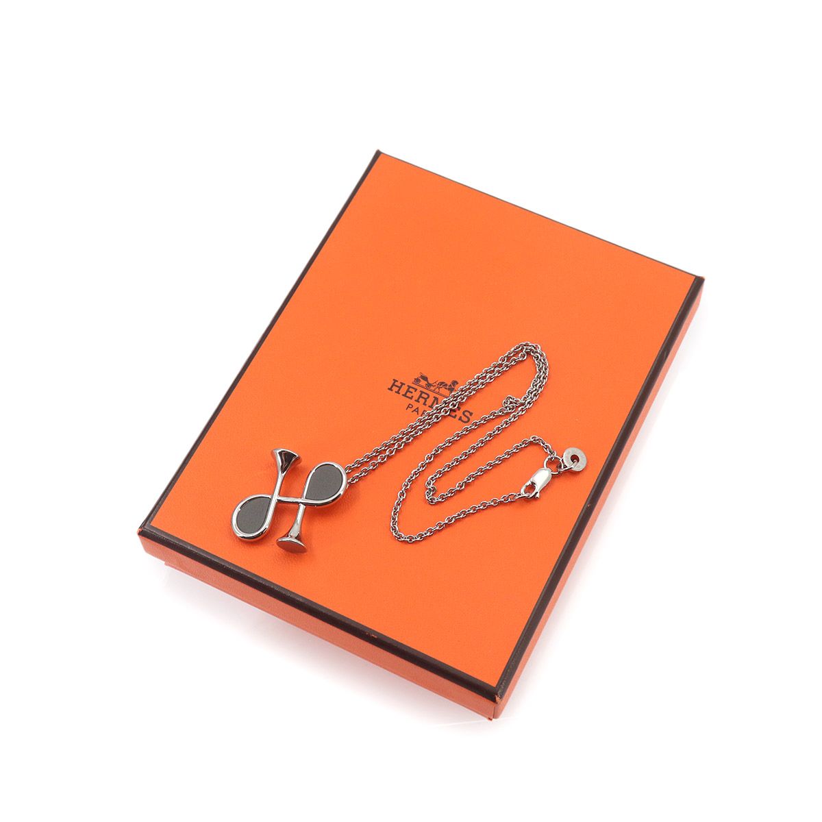 Hermes Col Necklace Grimeia Silver Swift Horn Motif — view 2