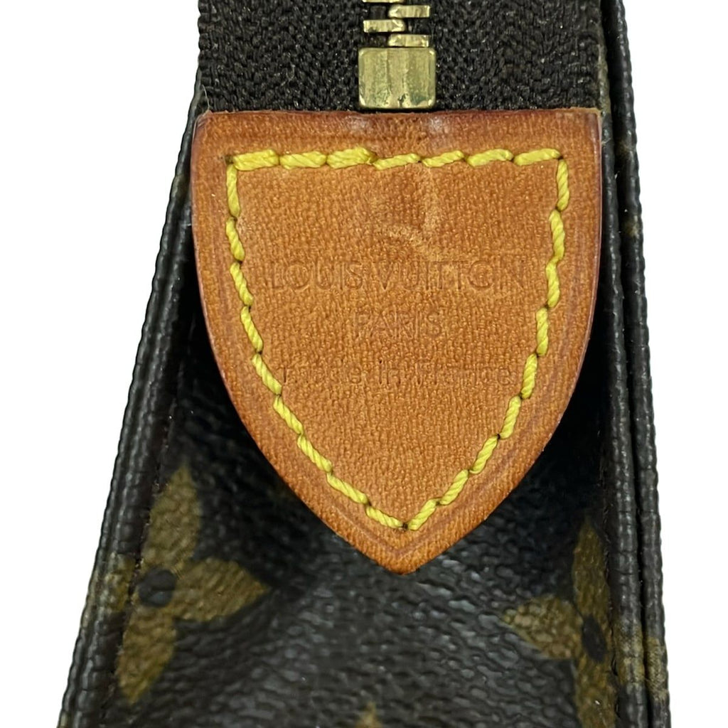 Louis Vuitton Pouch Monogram Toilet 15 — view 5