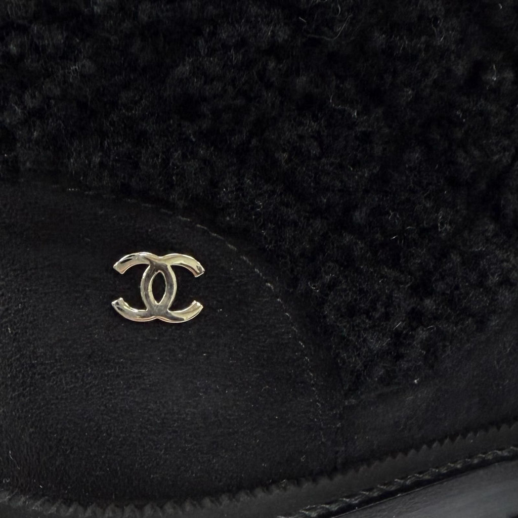 Chanel Coconage Suede Leather Quilted CC Logo Short Boots Black Silver — view 9