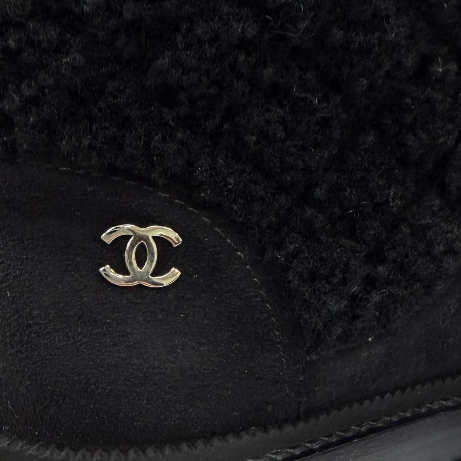 Chanel Coconage Suede Leather Quilted CC Logo Short Boots Black Silver — view 9