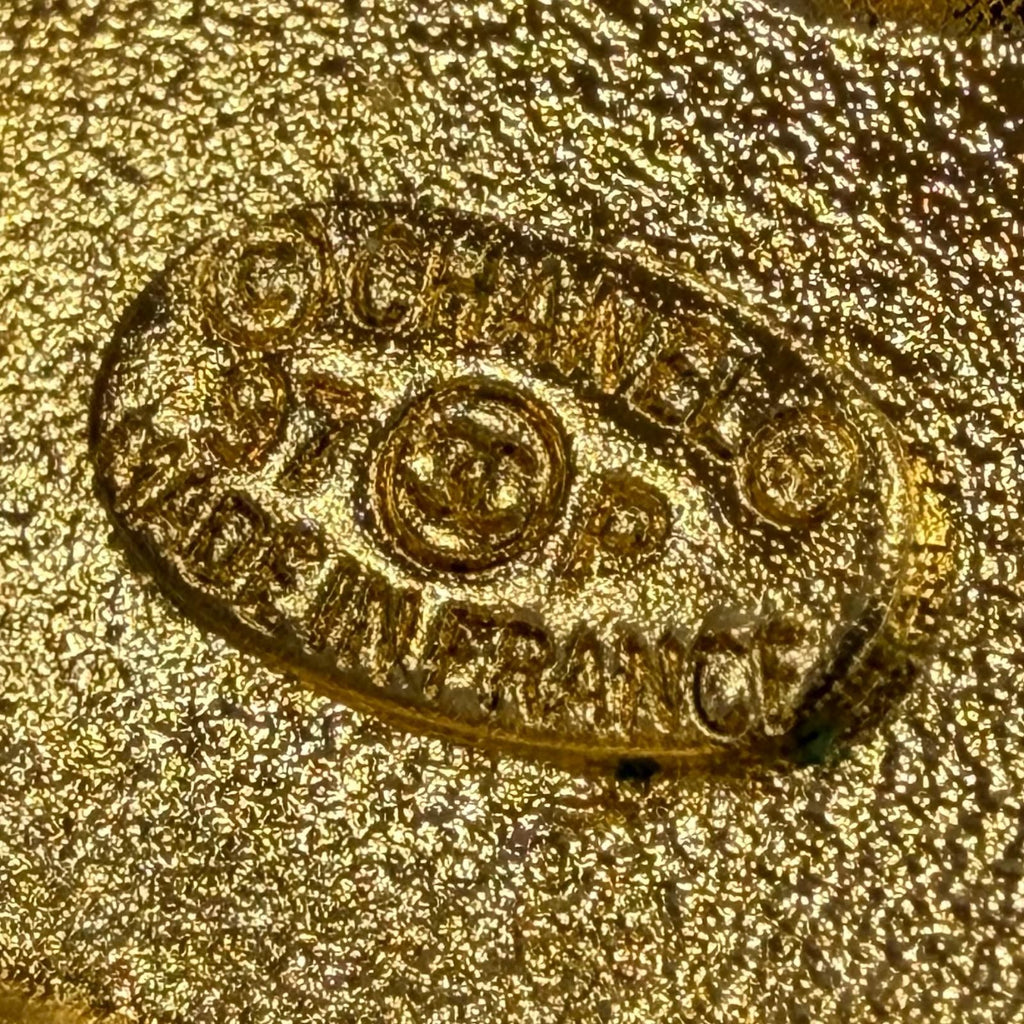 Chanel Vintage Camellia Round Earrings Gold — view 6
