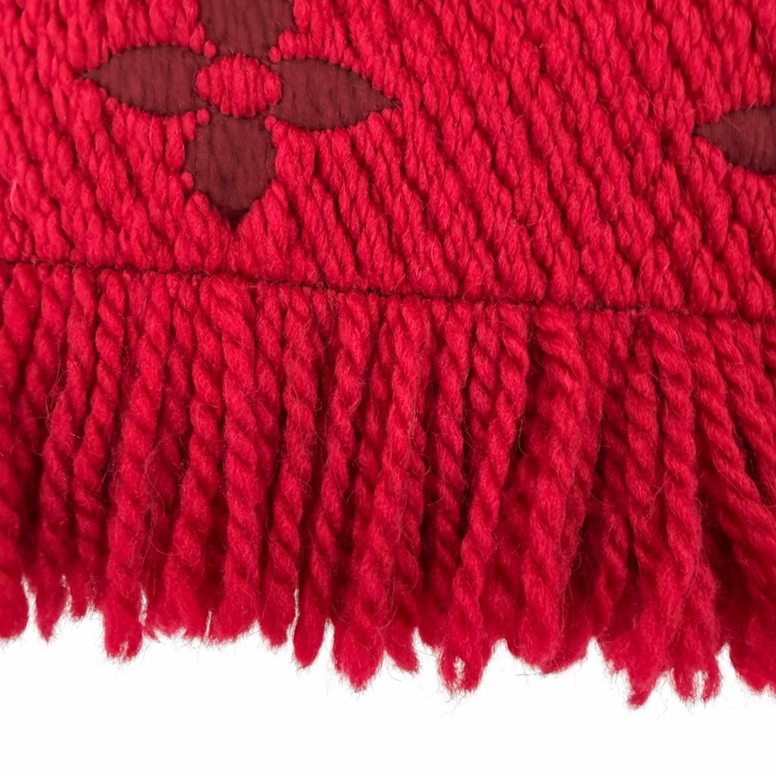 Louis Vuitton Echarpe Logo Mania Wool Silk Ruby Scarf with Fringe — view 5