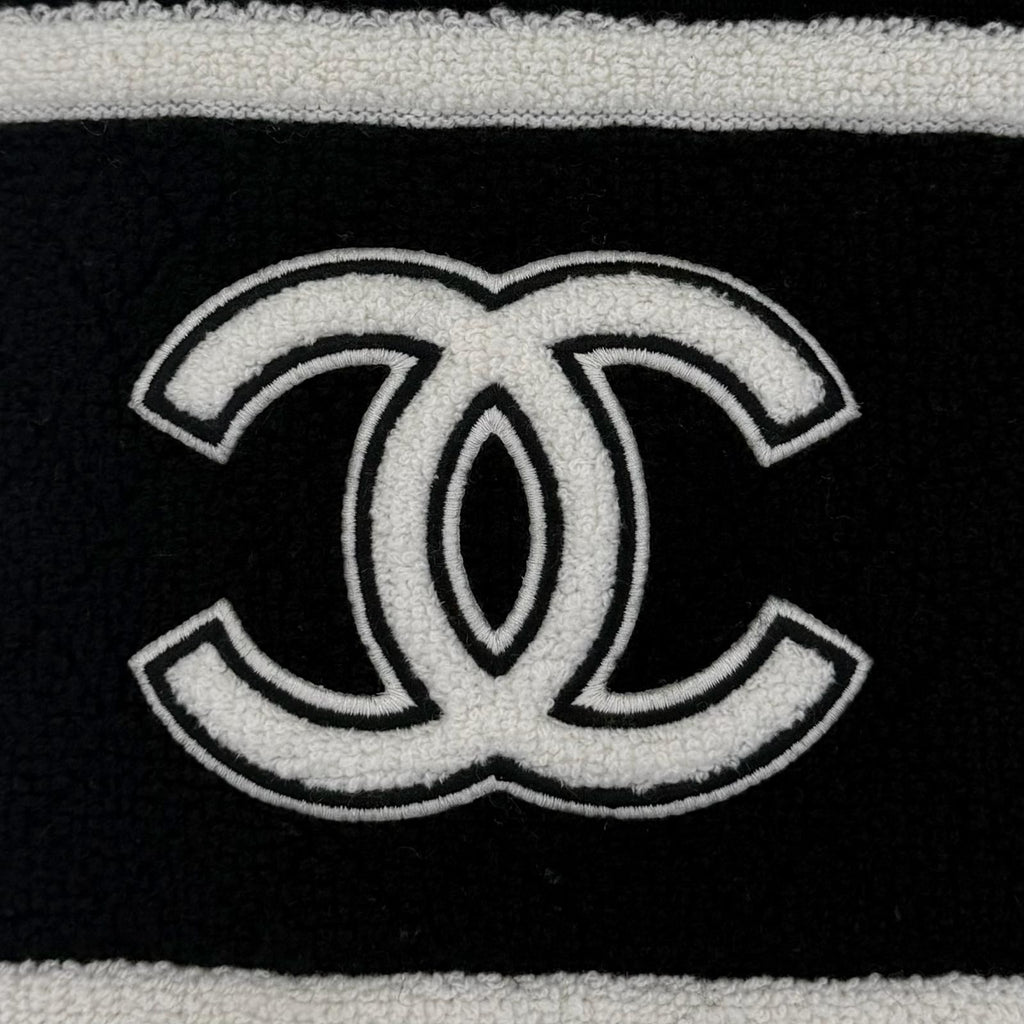 Chanel Cashmere Quilted CC Logo Large Shawl Scarf Black White — view 6