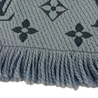 Louis Vuitton Echarpe Logo Mania Wool Silk Scarf with Fringe Blue — view 5