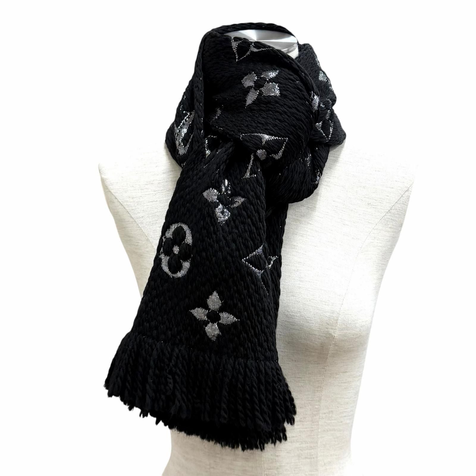 Louis Vuitton Echarpe Logo Mania Shine Wool Silk Blend Scarf with Fringe Black — view 3