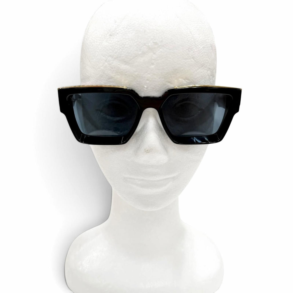 Louis Vuitton 1.1 Millionaire Monogram Frame Sunglasses Black Gold Demo Lens — view 4