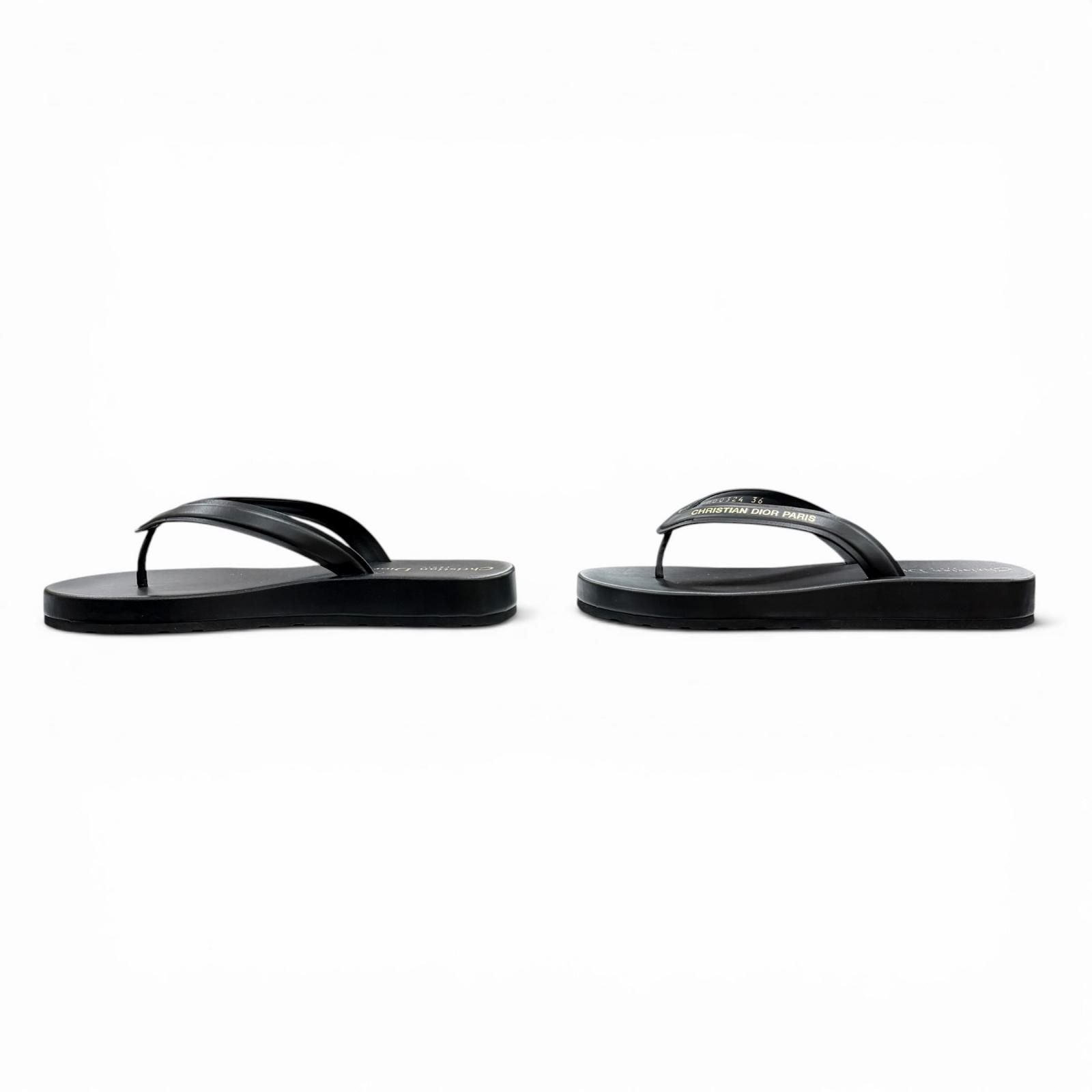 Dior Sea Leather Thong Sandals Black — view 2