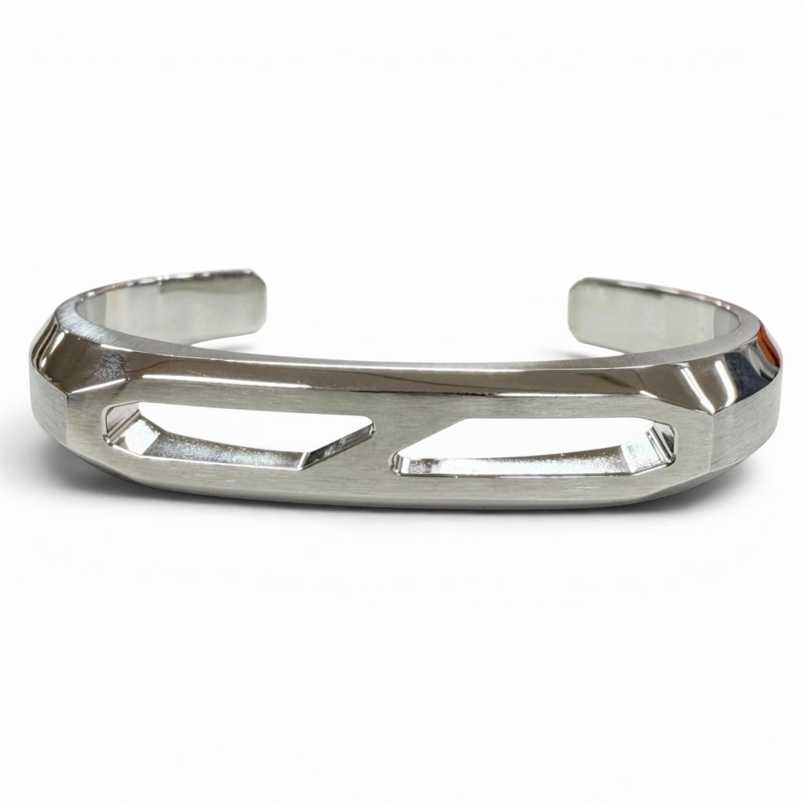 Hermes Delta Calf Metal T5 Bangle Bracelet Silver — view 3