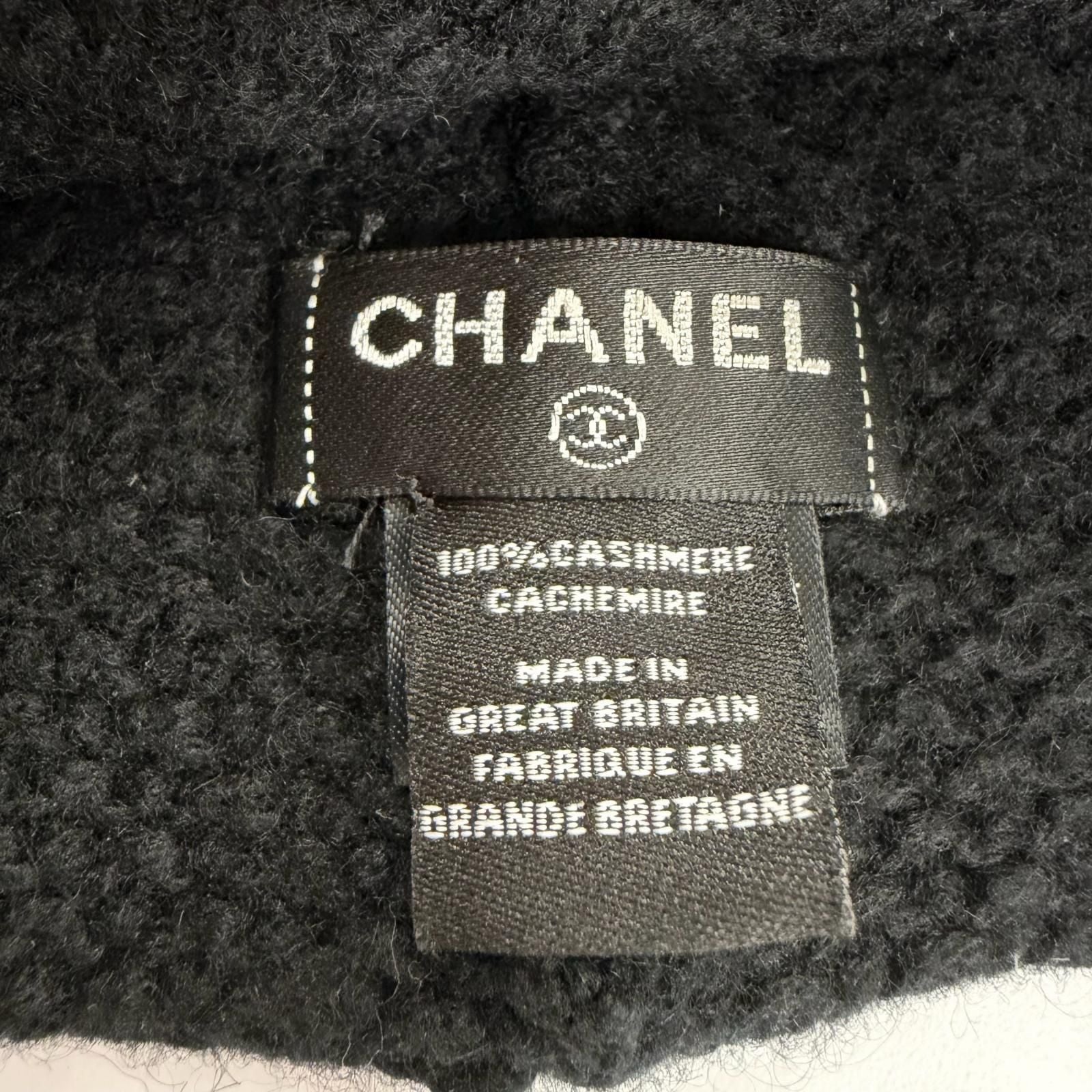 Chanel Cashmere CC Logo Embroidered Beanie Knit Cap Black — view 9