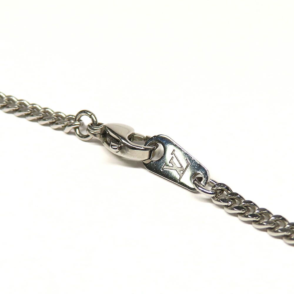 Louis Vuitton Pendant Monogram Low Necklace — view 5
