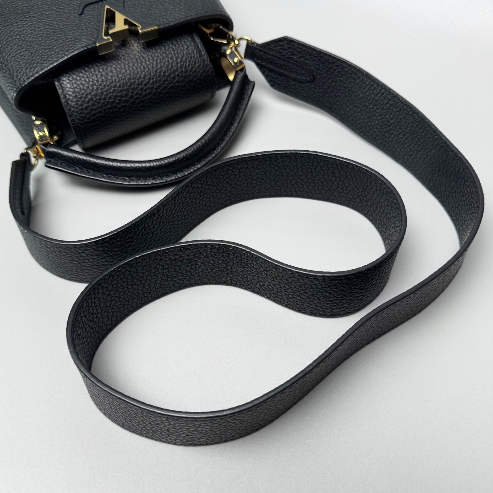 Louis Vuitton Taurillon Capucines Mini Handbag — view 9