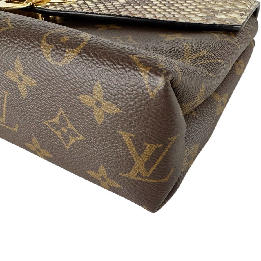 Louis Vuitton Shoulder Bag Monogram Saint Placide — view 9