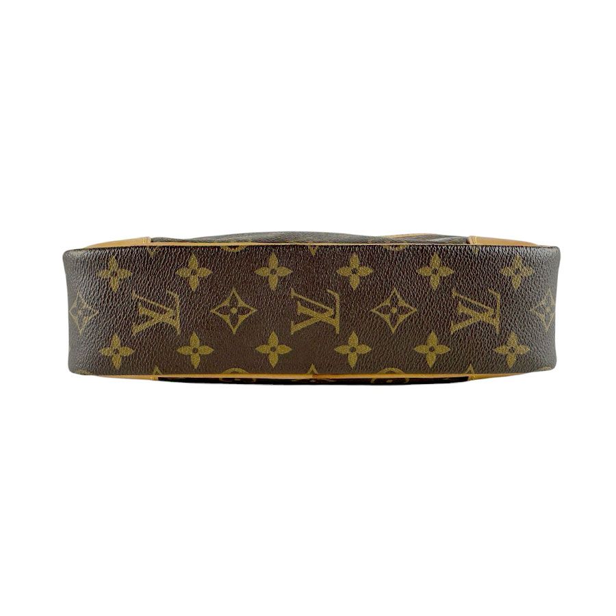 Louis Vuitton Shoulder Bag Trocadero 27 — view 4