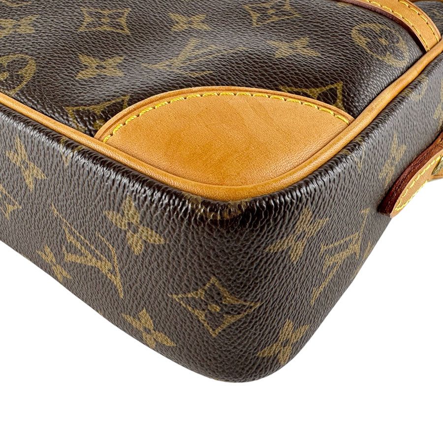 Louis Vuitton Shoulder Bag Trocadero 27 — view 9