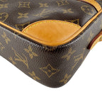 Louis Vuitton Shoulder Bag Trocadero 27 — view 9