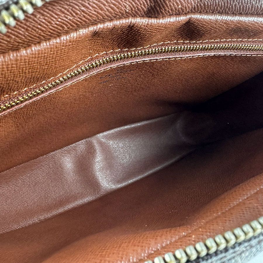 Louis Vuitton Shoulder Bag Trocadero 27 — view 5