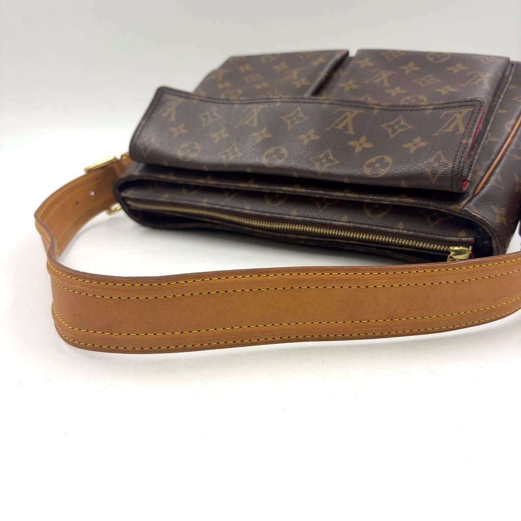 Louis Vuitton GM Monogram Leather Brown Light Shoulder Bag Gold — view 5