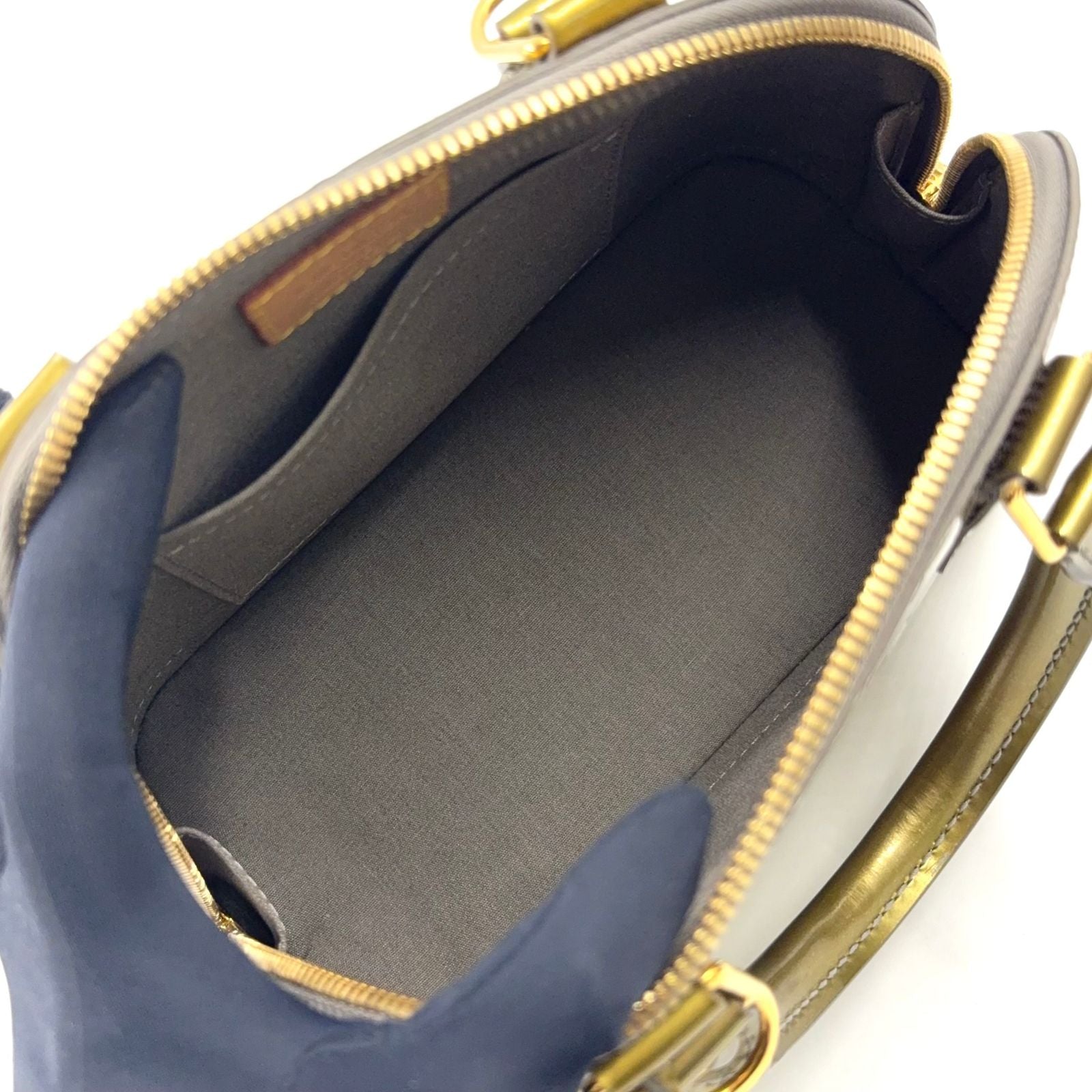 Louis Vuitton Alma BB Monogram Vernis Enamel Leather Green Handbag Gold — view 3