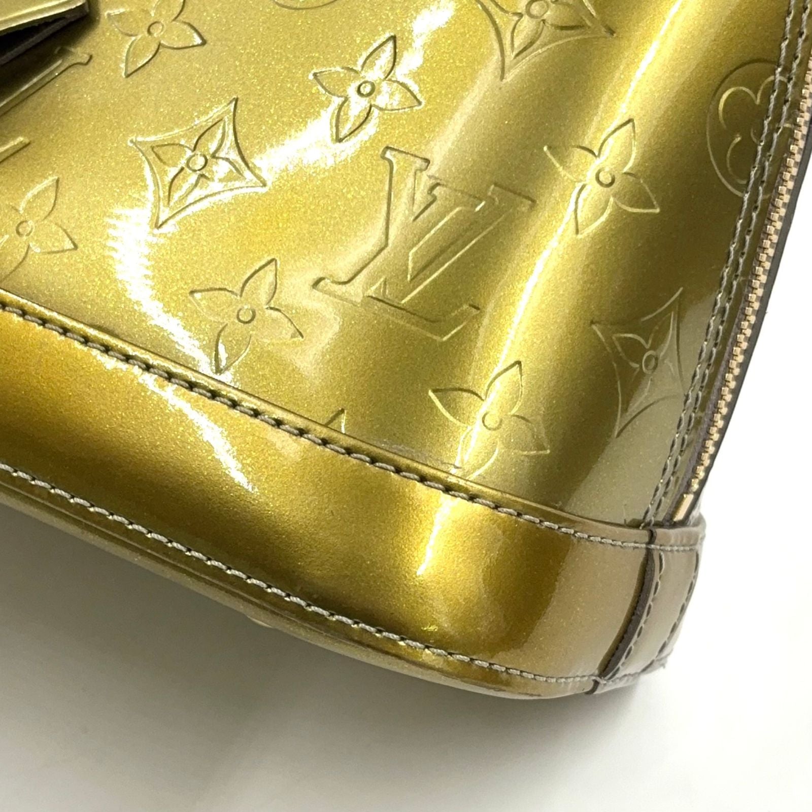 Louis Vuitton Alma BB Monogram Vernis Enamel Leather Green Handbag Gold — view 9