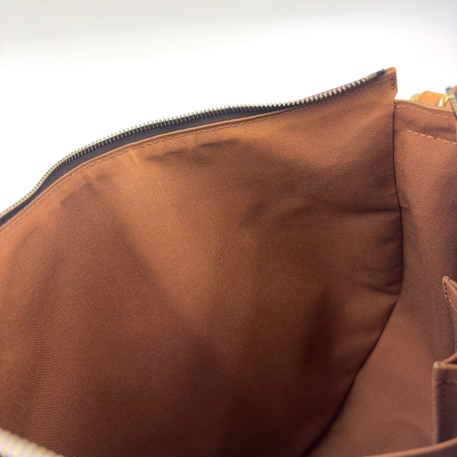 Louis Vuitton Tulum GM Monogram Leather Brown Light Shoulder Bag Gold — view 6