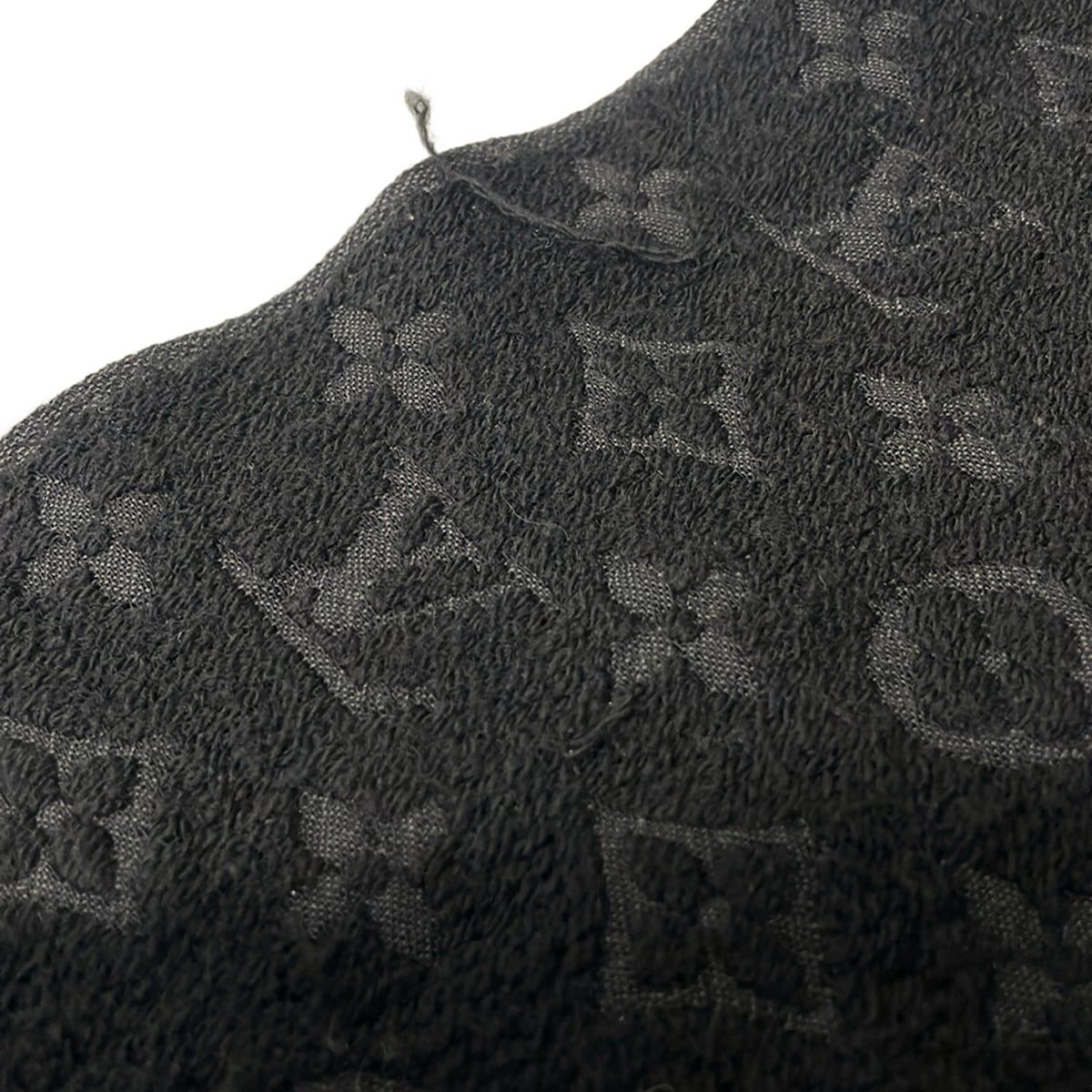 Louis Vuitton Scarf Monogram Echarpe Classic Noir Wool — view 5