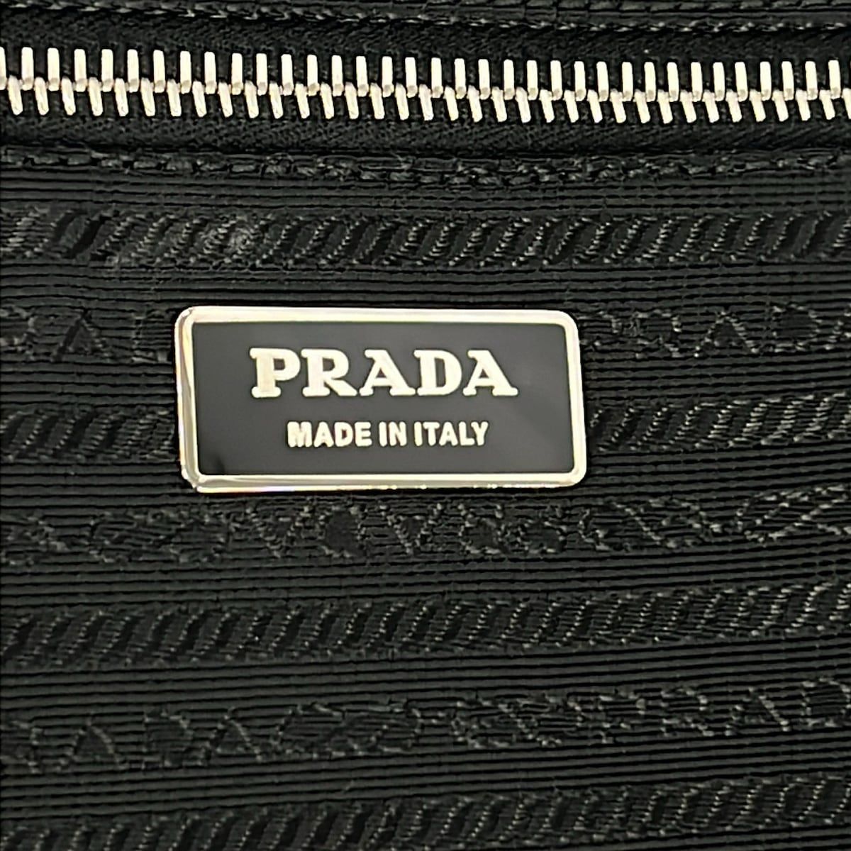 Prada Travel Bag Black Diamond No Lock Leather — view 8