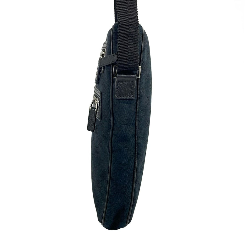 Gucci Shoulder Bag GG Pattern Black Leather — view 4