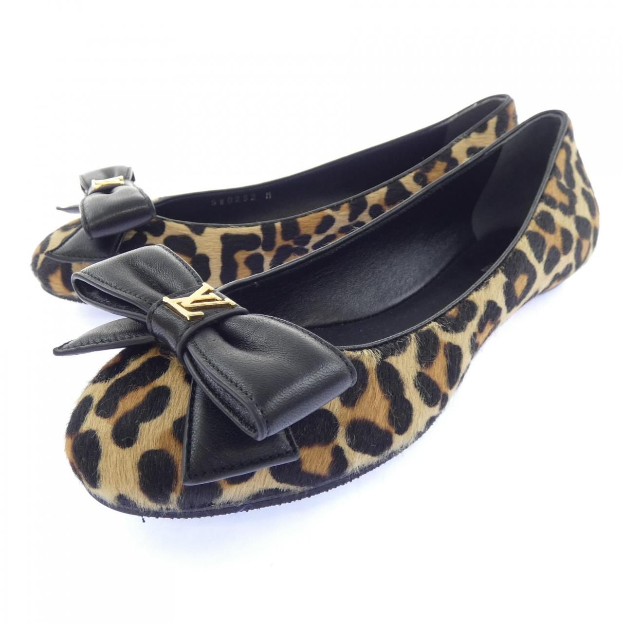 Louis Vuitton Popi Line Flat Shoes — view 3