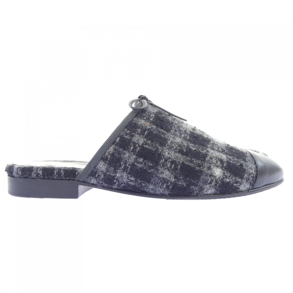 Chanel Mules Shoes Black
