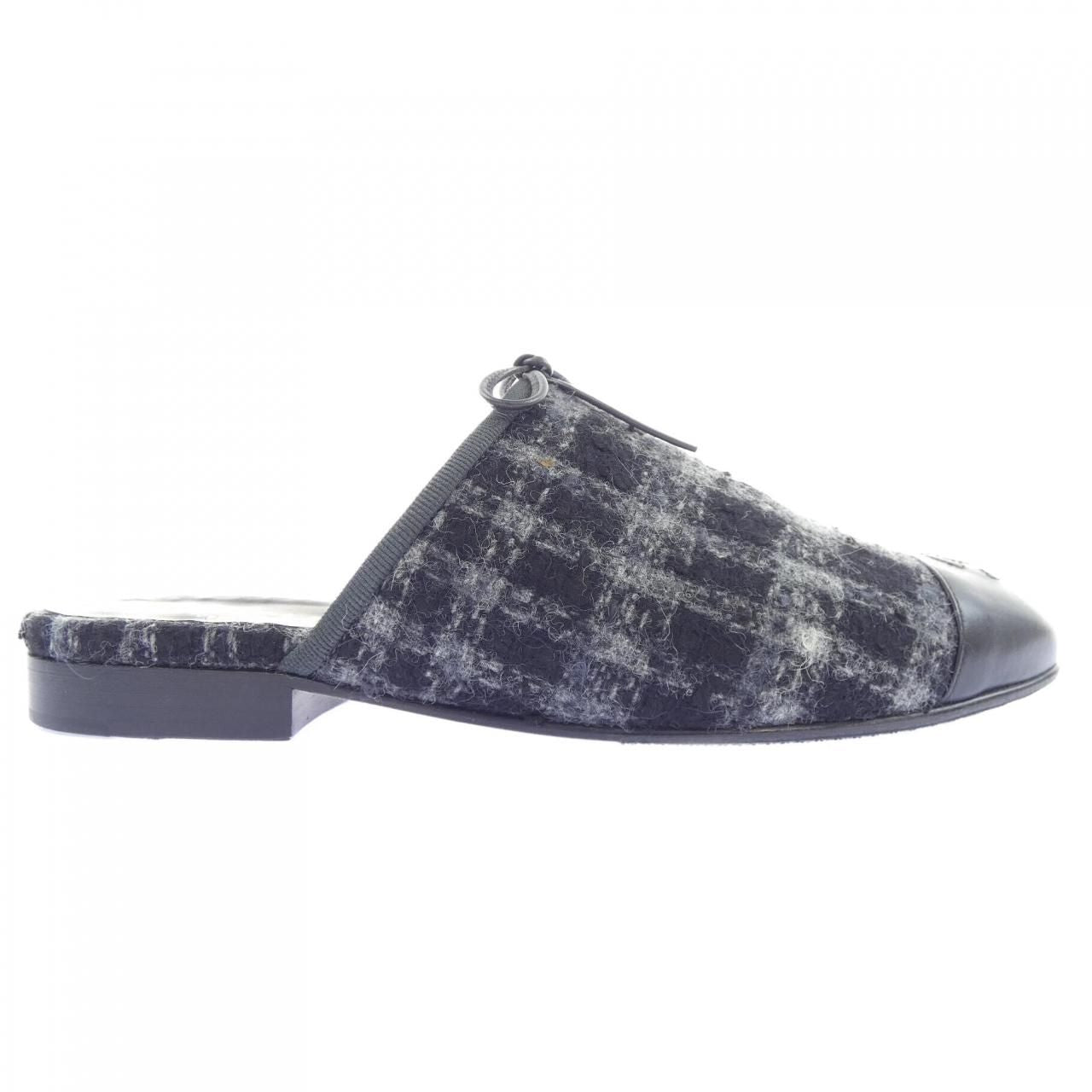 Chanel Mules Shoes Black