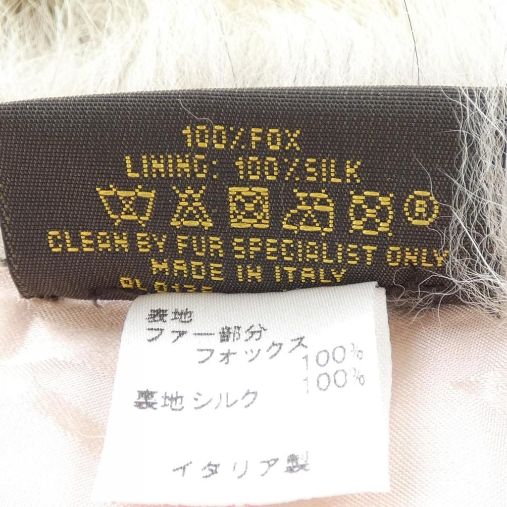 Louis Vuitton Echarpe Foxy Scarf — view 3
