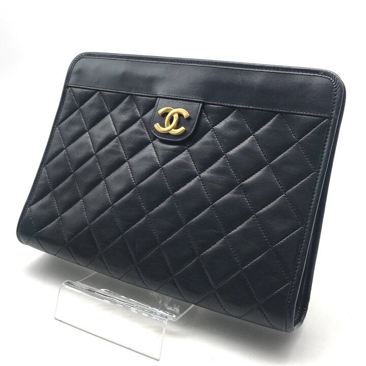 Chanel CC Logo Mini Quilted Lambskin Clutch Navy Purse — view 2