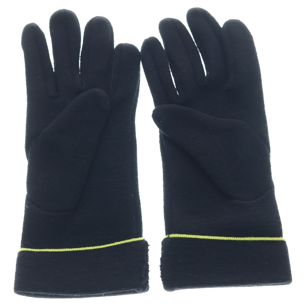Chanel Sports Line CC Logo Leather Patch Knit Gloves Black — view 2