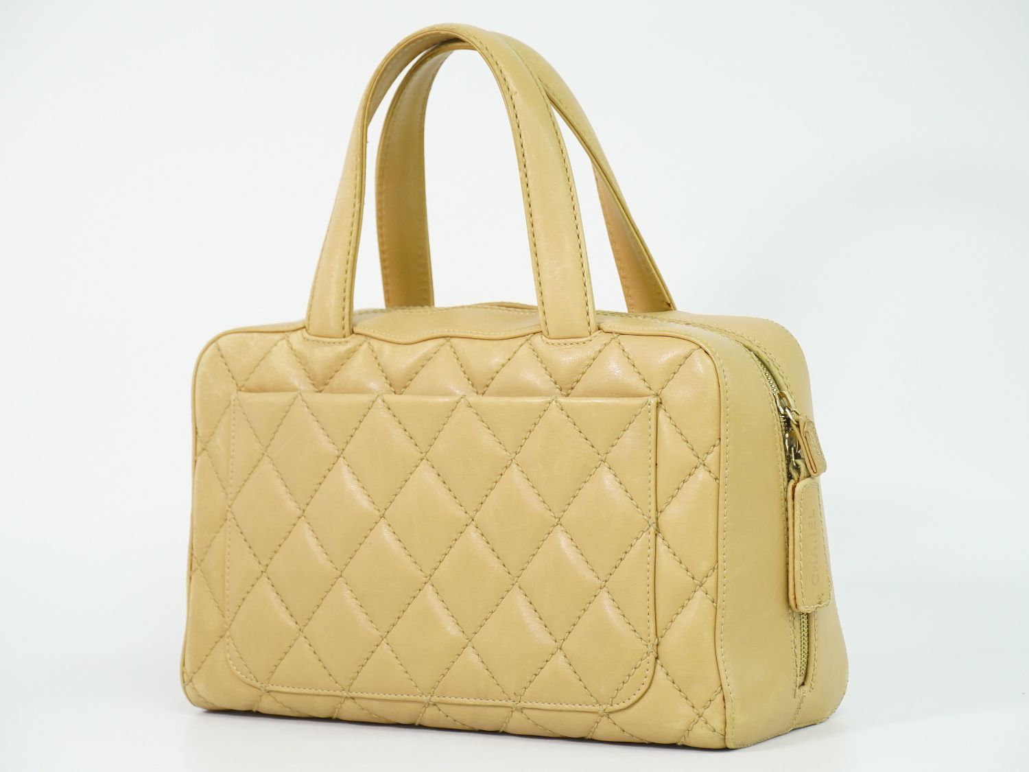 Chanel Wild Stitch CC Logo Handbag Leather Beige — view 2