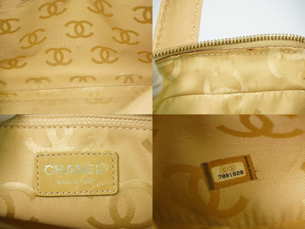 Chanel Wild Stitch CC Logo Handbag Leather Beige — view 9