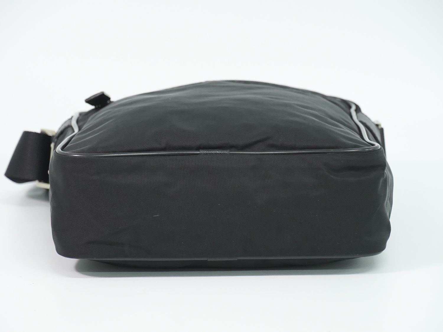 Prada Nylon Shoulder Bag Pochette Black — view 3