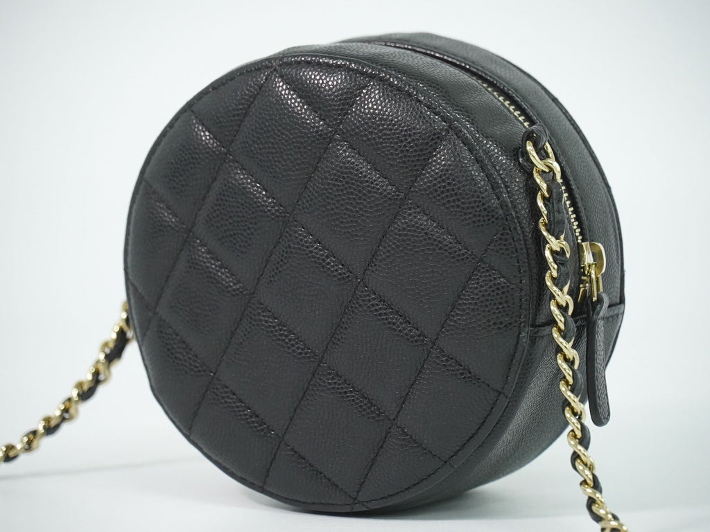 Chanel CC Logo Quilted Chain Shoulder Bag Pochette Caviar Leather Black — view 2